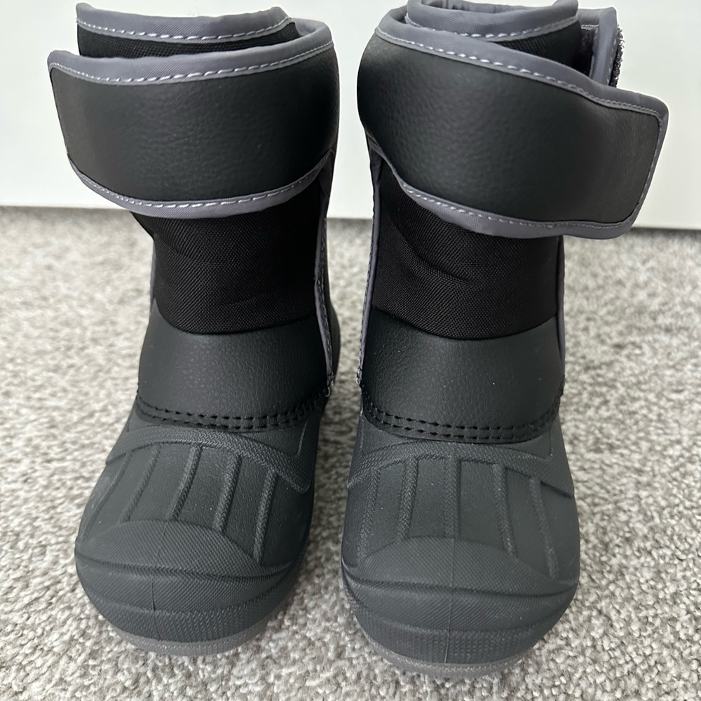 Cat & Jack Kids Black Snow Boots